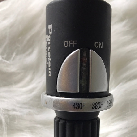 Curling Iron - Picture 4 of 7